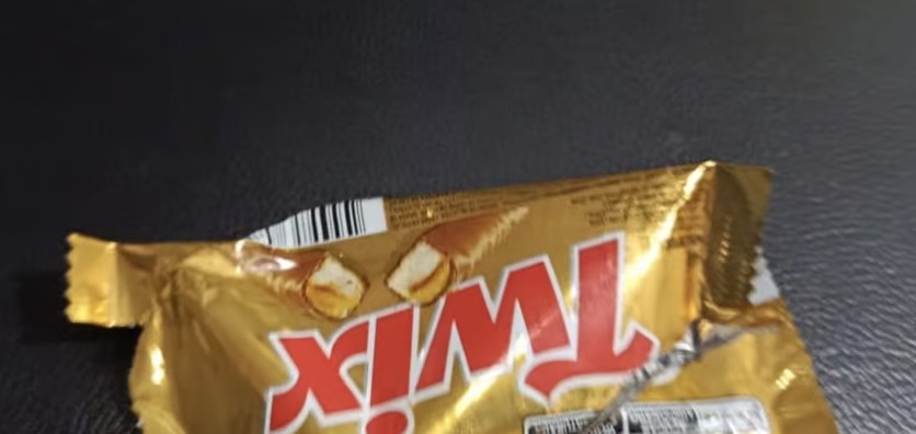 No AC, criança de 6 anos é levada à delegacia após comer chocolate de supermercado