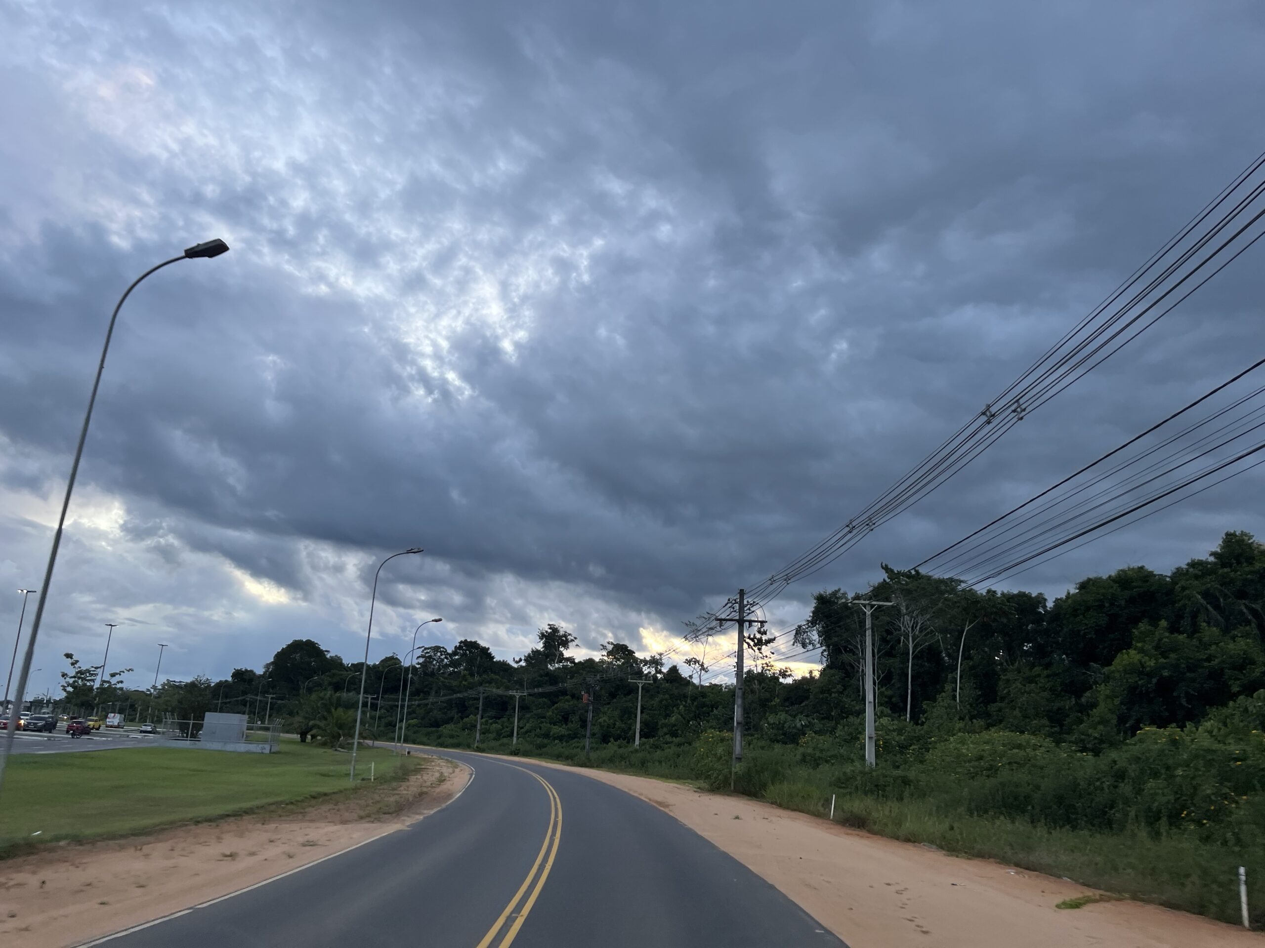 Acre deve ter chuva e calor durante a Sexta-feira da Paixão, com tempo instável e possibilidade de trovoadas em todo o estado