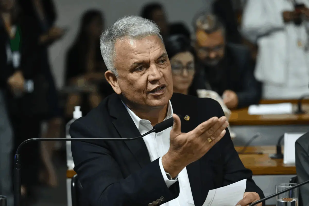Petecão garante R$ 960 mil para concha acústica em Jordão