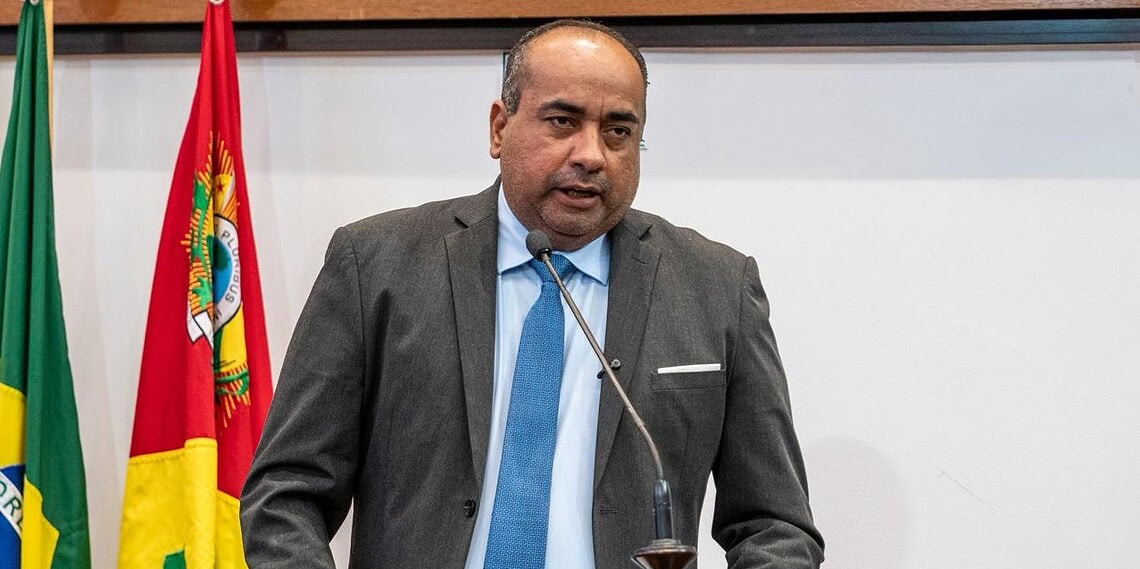 Deputado Clodoaldo rompe com Republicanos e anuncia apoio a Mailza Assis