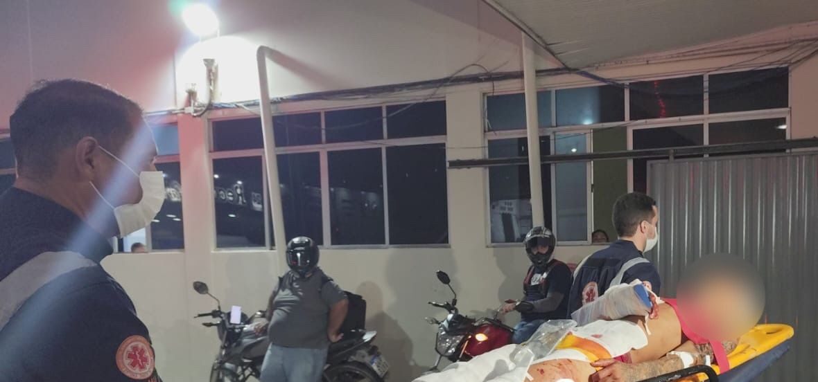 Briga durante partida de futebol termina com jovem gravemente ferido em Rio Branco