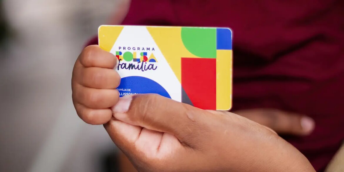 Governo Federal divulga datas do Bolsa Família para abril; saiba quando recebe