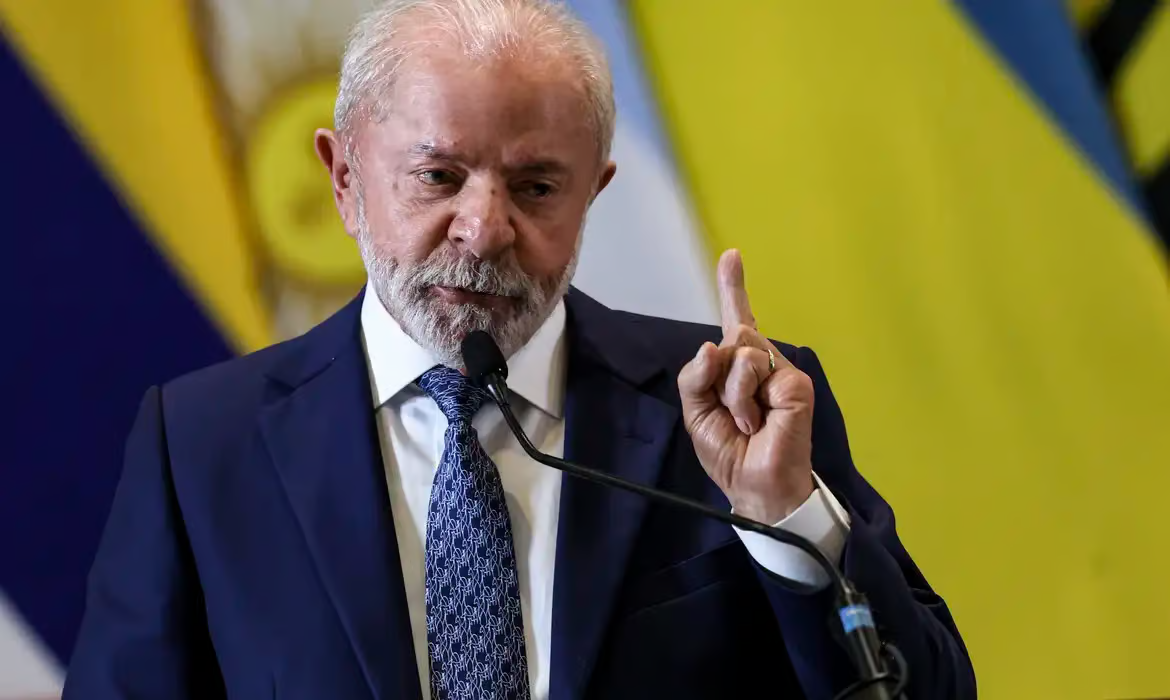 Presidente Lula diz que ainda não decidiu candidatura à reeleição