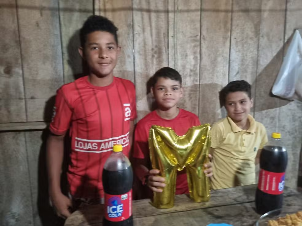 O que se sabe sobre caso dos adolescentes que morreram após descarga elétrica em igarapé