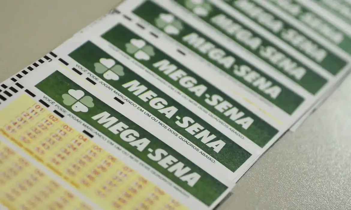 Mega-Sena acumula e prêmio principal vai para R$ 40 milhões