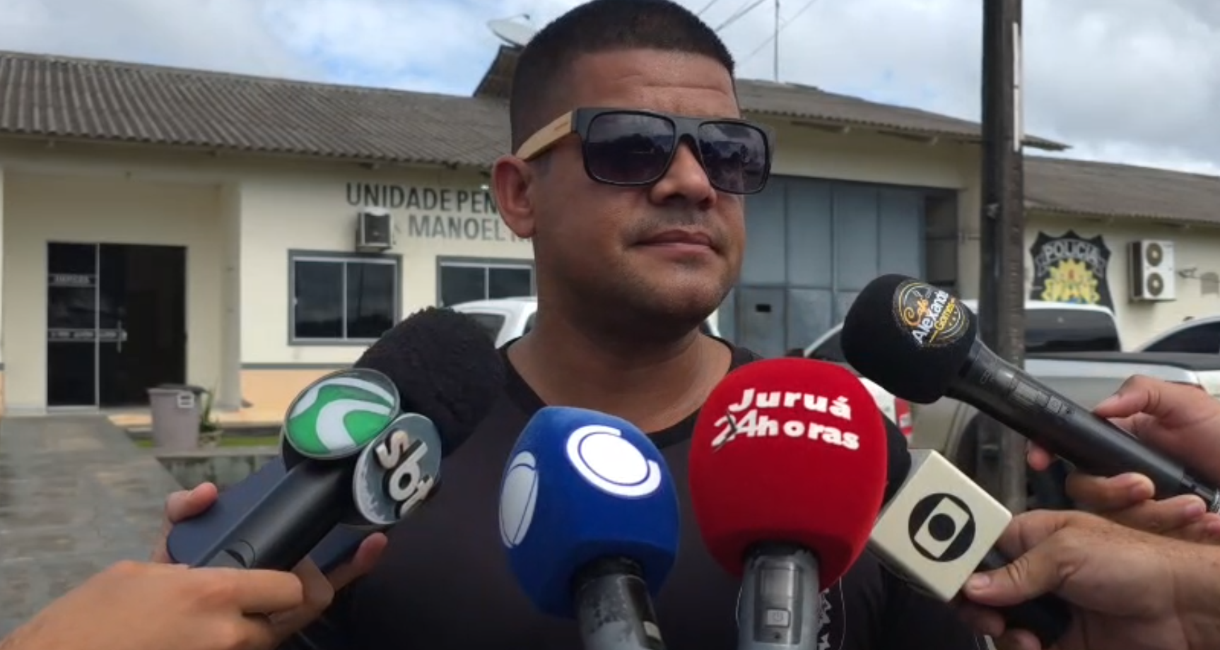 Visitante é flagrada ao tentar entrar com material ilícito em presídio de Cruzeiro do Sul