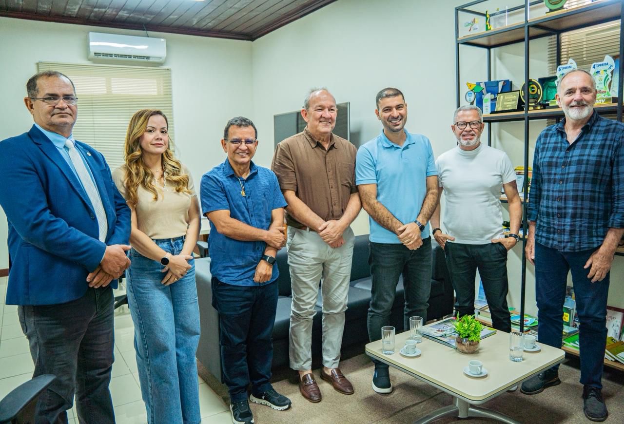 Executivo e Legislativo fortalecem agenda de projetos para 2026 no Acre
